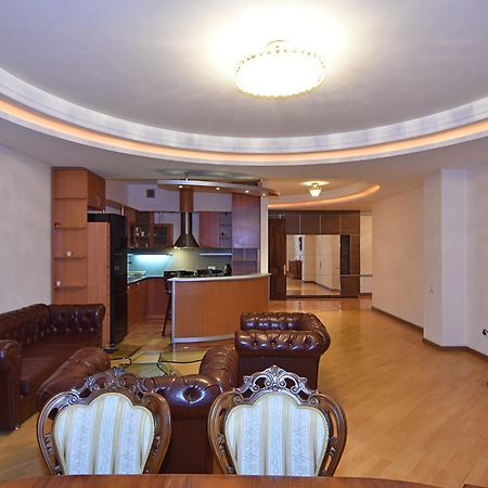 Rent Inn Yerevan On North Avenue Ngoại thất bức ảnh