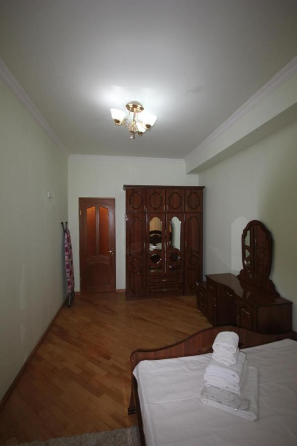 Rent Inn Yerevan On North Avenue Ngoại thất bức ảnh
