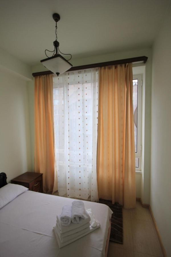 Rent Inn Yerevan On North Avenue Ngoại thất bức ảnh