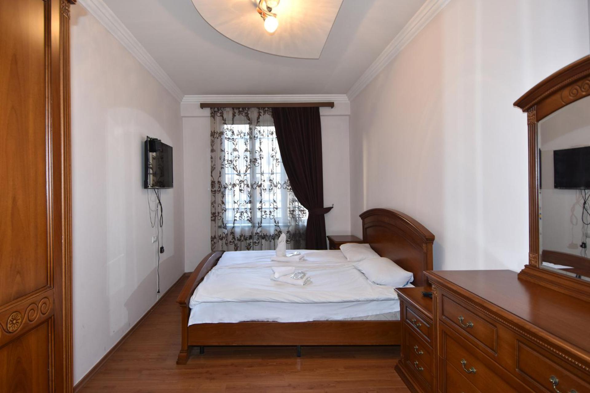 Rent Inn Yerevan On North Avenue Ngoại thất bức ảnh