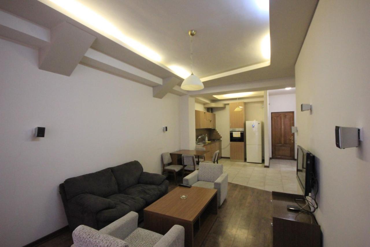 Rent Inn Yerevan On North Avenue Ngoại thất bức ảnh